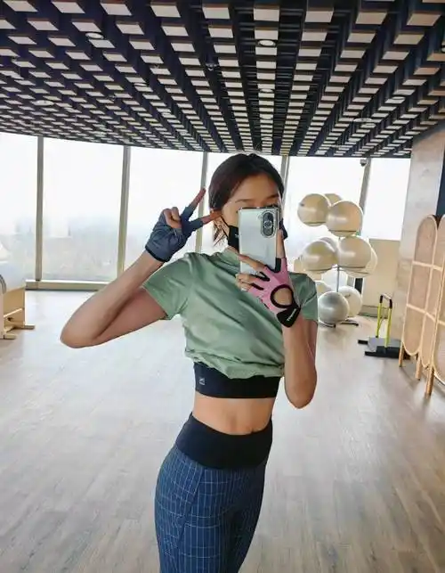 正确减肥关晓彤的变美思路看来找对了变美思路,颜值真的可以实现跨阶