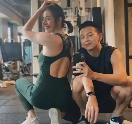 彭于晏微博公开老婆秀恩爱竟然是她