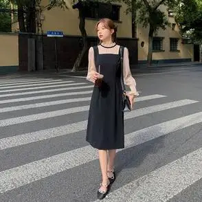 2021实拍大码女装胖妹妹mm气质拼接假两件连衣裙新款遮肚小黑裙女