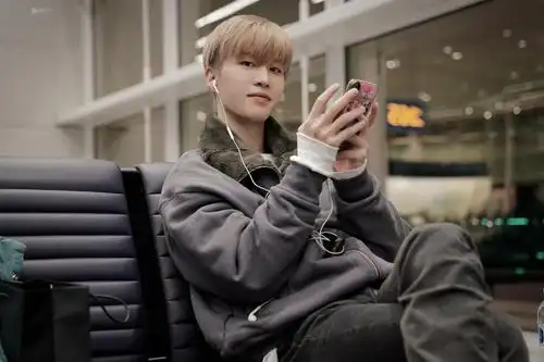 范丞丞神仙金发合集 满屏的高级扑面而来