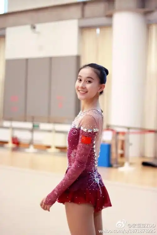 体坛女神黯然退役 艺术体操张豆豆是谁微博地址及美艳私照