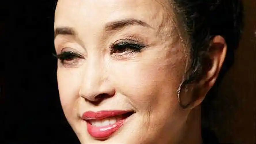 62岁刘晓庆的脸成这样了!网友:好可怕,发生了啥!