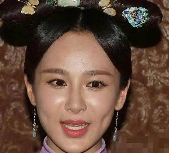 杨紫暴瘦18斤 撞脸林心如-大河新闻