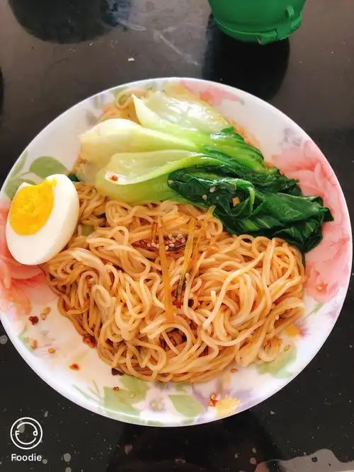 家常葱油拌面的做法