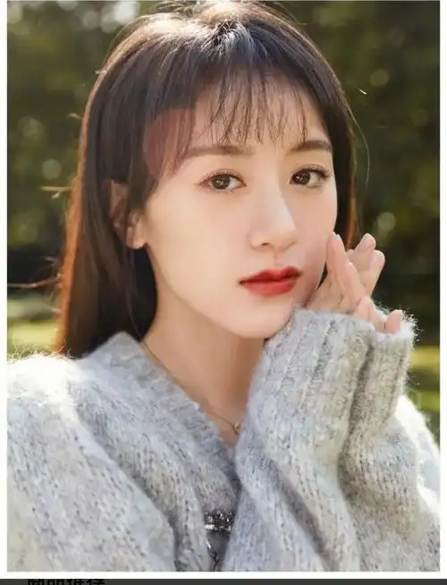 大家喜欢袁冰研还是鞠婧祎