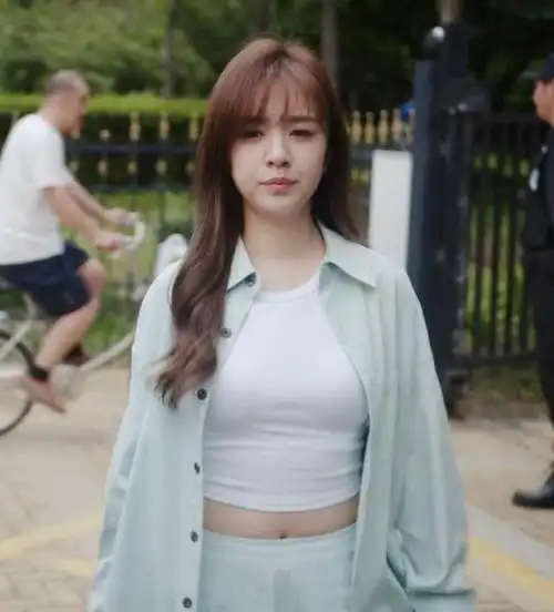 王晓晨的"水桶腰",陈好的"褶子脸",拯救了多少女人身材焦虑