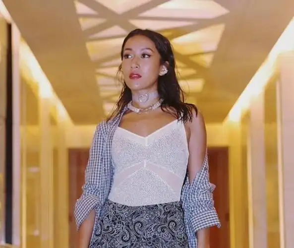 有种整容叫吉克隽逸卸妆素颜照惊艳众人网友为啥要抹黑