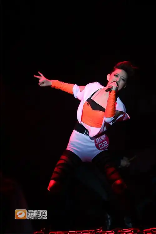 主题: 李斯丹妮快乐女声6强 2011快女李斯丹妮 2011快乐女声6强李斯