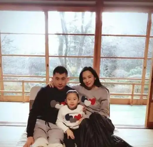 回顾郭羡妮:港姐嫁农村小伙,自掏腰包买婚房,待公婆如亲生父母