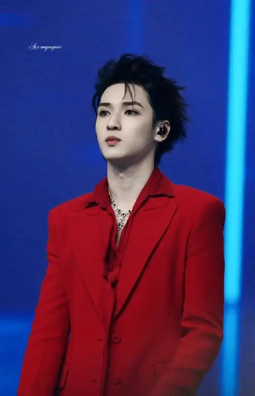 严浩翔叁重楼暨出道四周年演唱会##严浩翔 舞台风暴##严老师我需要手