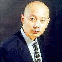 欧美光头男头像图片【点击鼠标右键下载】