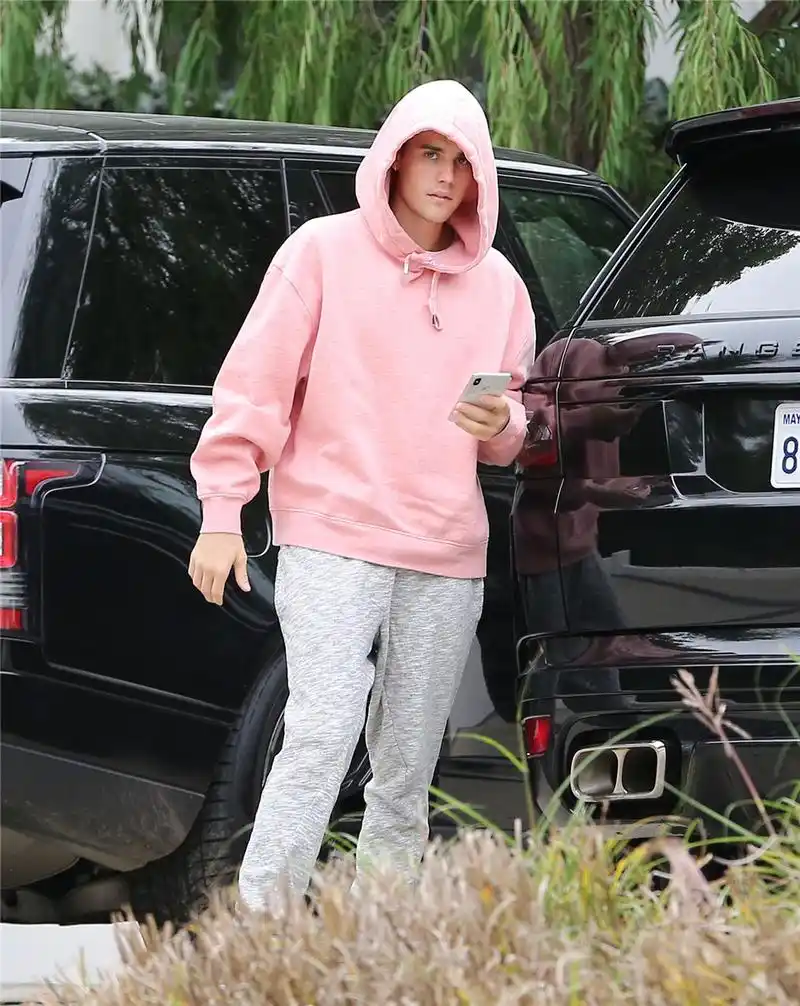 贾斯丁比伯身高多高,贾斯丁比伯实际身高,贾斯汀比伯身高对比_大山谷