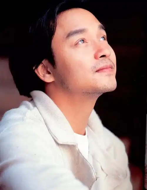 张国荣_演员_作品_个人资料_简历_生日_生平_经历_留言 - 酷乐米