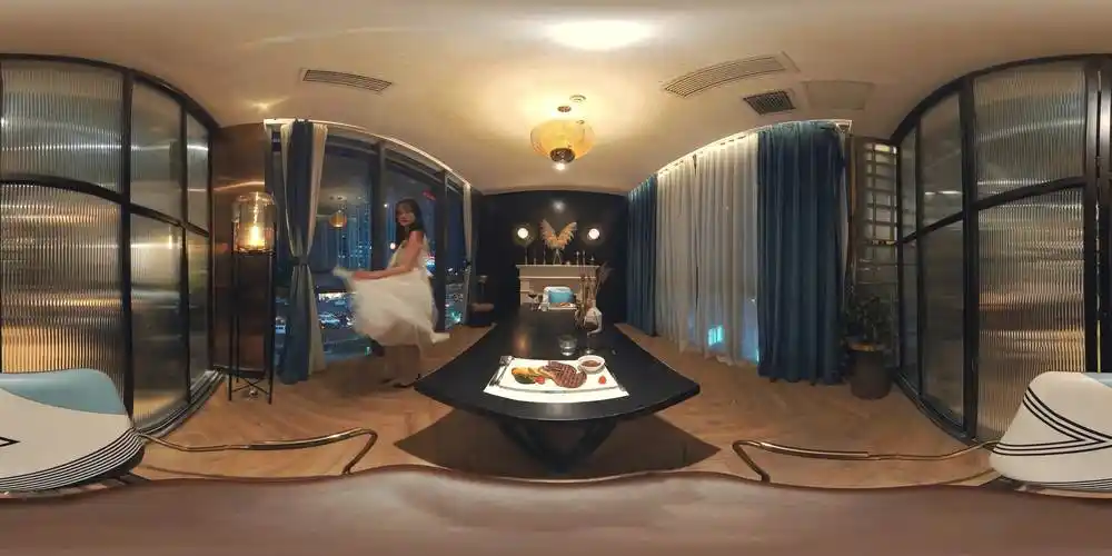 【360°全景vr】小鹿乱撞!白衣女神近在咫尺,浪漫晚餐下妖娆起舞!