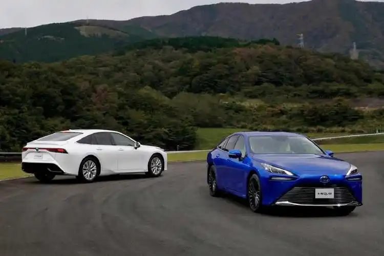 国内首台氢燃料电池汽车来了现代nexo真是意义大于销量