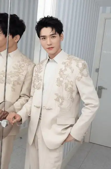 狐厂大拷问 |龚俊:第一次来戛纳很自豪,最近在追《漫长的季节》_娱乐