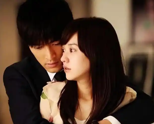 薛佳凝分手14年后胡歌娶妻生子她却选择出家背后心酸无人知