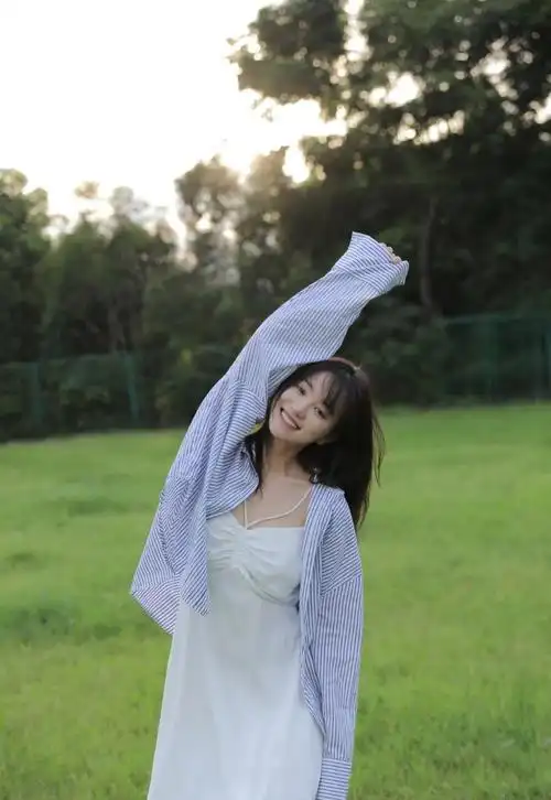 胡意旋怎么出道的(甜美女神胡意旋个人资料简介)