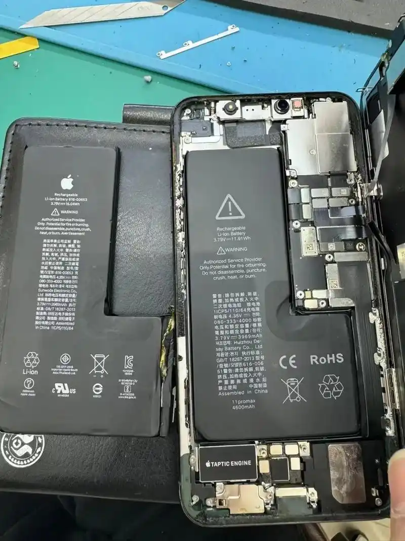 苹果11promax 更换超容量电芯,电池恢复100,又可以 - 抖音