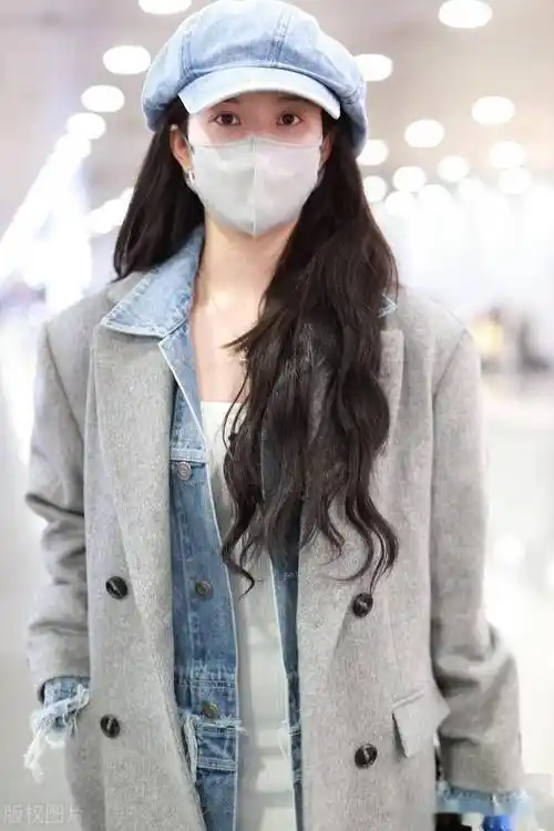 2022年12月12日,北京,刘些宁机场出发.