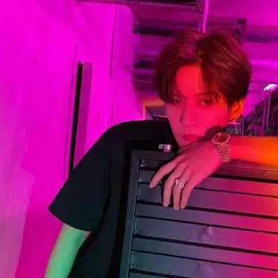 ins小清新文艺范男头谈恋爱挺麻_男生头像_我要个性网