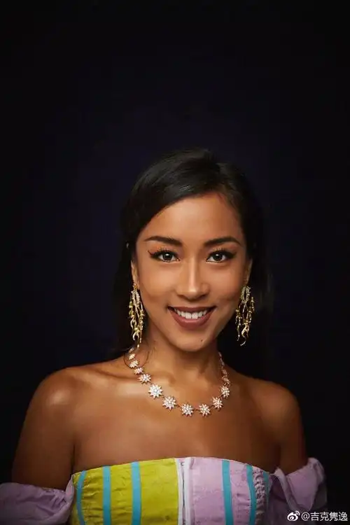 怎么也想象不到吉克隽逸本人其实身高只有162.