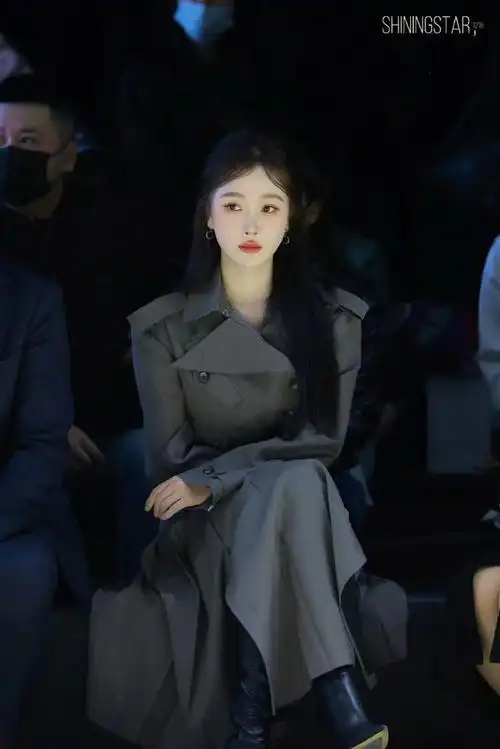 虞书欣看秀状态