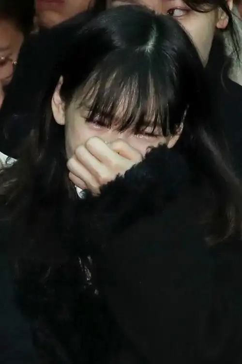 在传出钟铉去世的噩耗后,少女时代泰妍算是最受大众关注的人之一了.