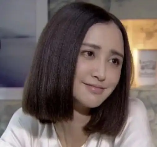 女生玉米须烫发玉米须发型玉米发型图片