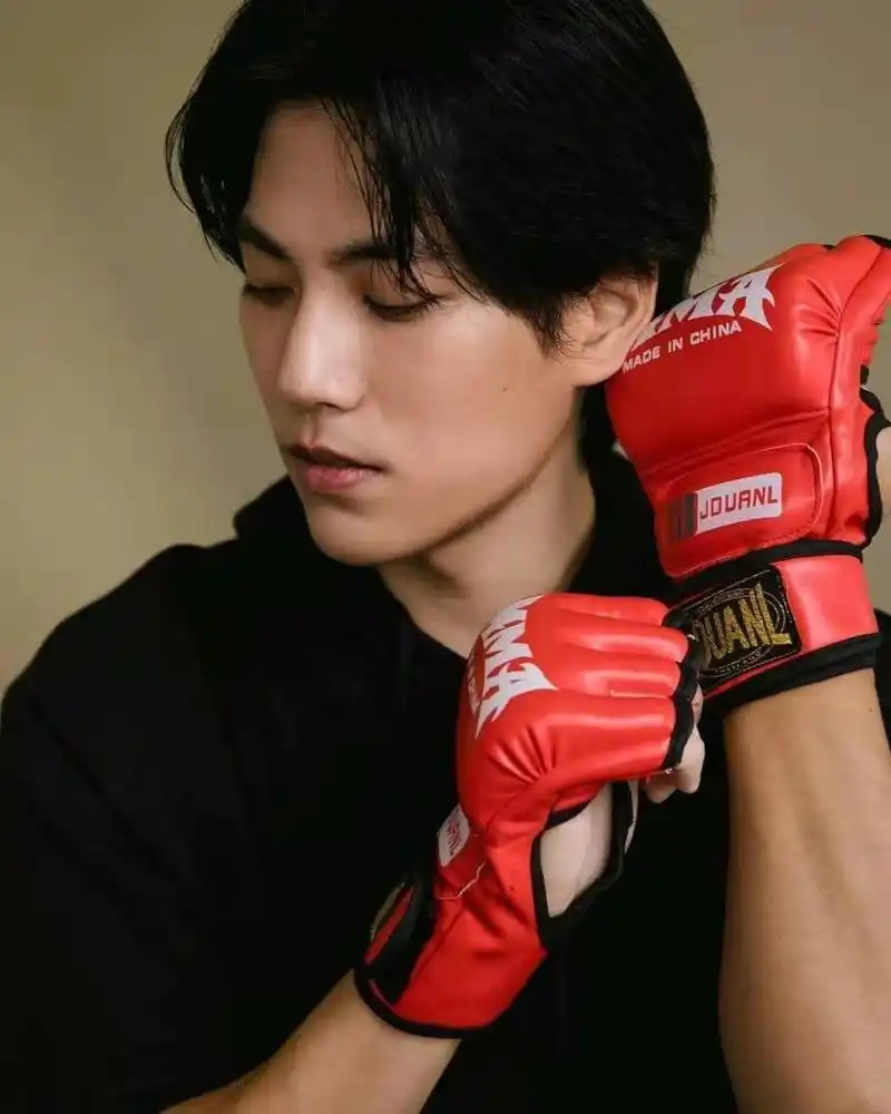 林子闳图片:不用担心,我再爱你