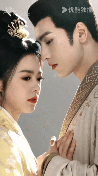 电视剧度华年[超话]##赵今麦张凌赫古装cp感# 我朋友看了片花就说很