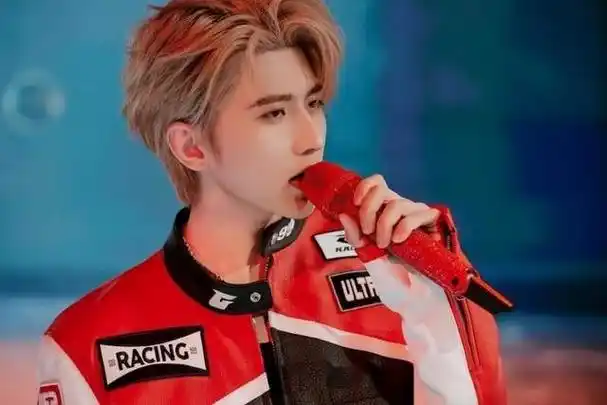 蔡徐坤道歉不到1小时又被曝出另一位秘密情人本人回应纯属造谣已经