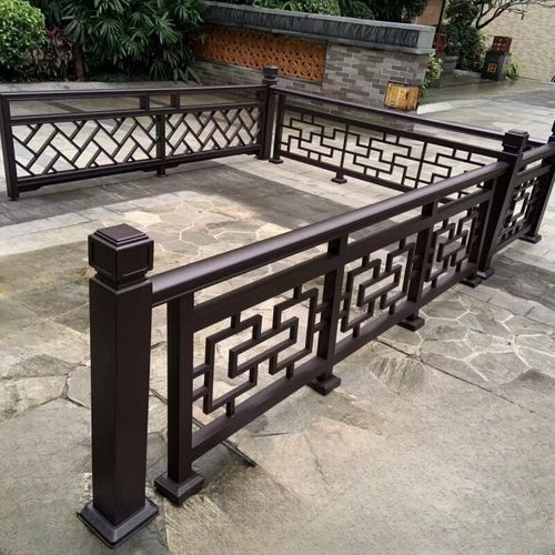 四合院铝艺新中式护栏仿木纹铝合金阳台扶手栏杆庭院围栏定制厂家