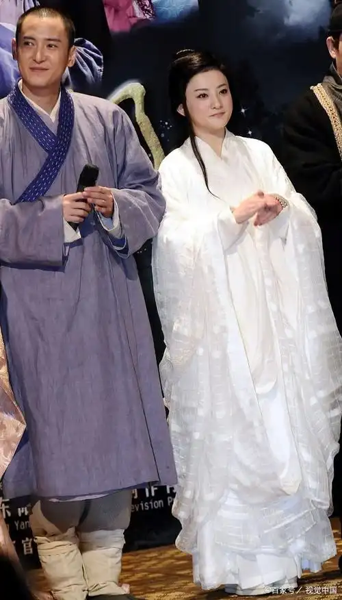 《白蛇后传》中尹双双和鲍仁是什么关系