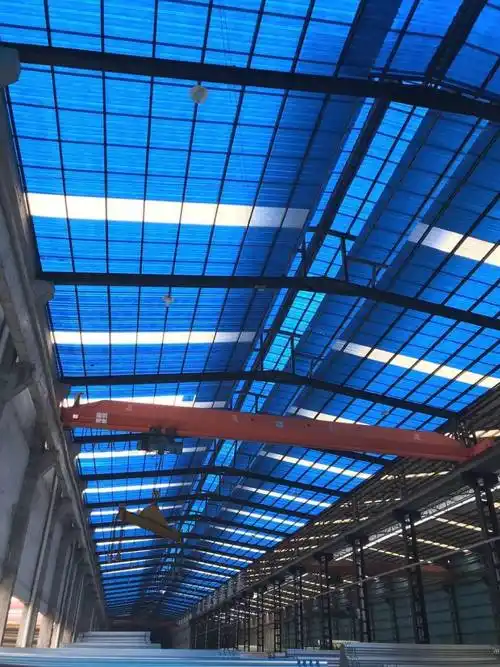 六 frp采光板的广泛用途有:工业厂房屋面墙面采光,农业蔬菜大棚保温