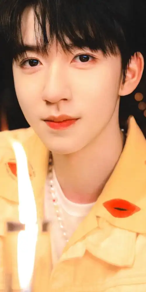 贺峻霖 画报颜值#啊啊啊啊啊啊每一张都是绝美壁纸!