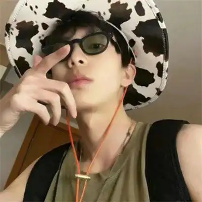 抖音很火的干净简约高质量男头 潮男必备稳重出彩的潮流头像集_男生