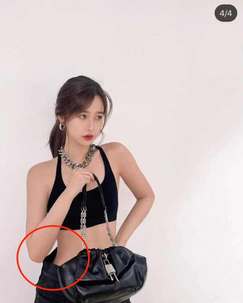 虞书欣晒内衣性感照蛮腰纤细裤头大一圈脖上仅一条链子值万元
