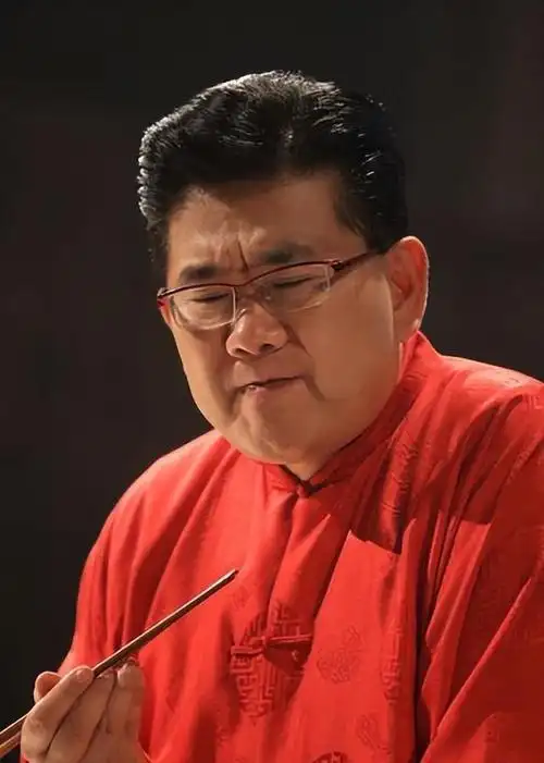 "上海第一主持人"曹可凡:九转大肠受害者?揭秘他的双面人生!