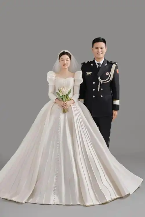 光荣,一身使命,一生奉献,三代军警,赓续传承,我将不负身穿的藏蓝警服