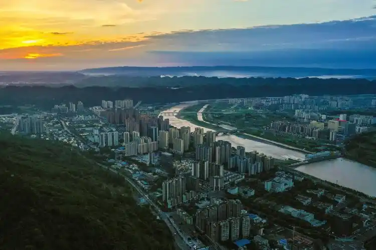 睛彩雅安(73)︱航拍清新明媚的"天府之肺"