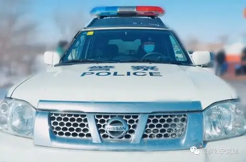 大队教导员,2017年兼任正蓝旗赛音呼都嘎苏木蒙古拉金嘎查第一书记