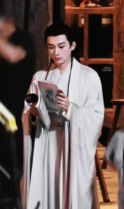 26娱瓜:王一博肖战朱一龙许凯杨超越丁禹兮刘学义王俊凯蔡文静_活动