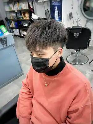 自然碎盖烟花烫好打理非常有型潮流人士最爱美由芯生