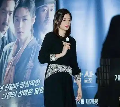 原创来自星星的你全智贤的穿搭风格