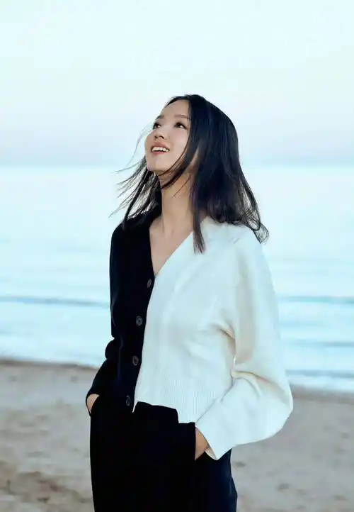 原创人间清醒拒嫁30亿豪门艳压奚梦瑶39岁的她幸福到流油