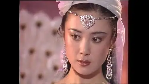 披白头巾的妲己好仙