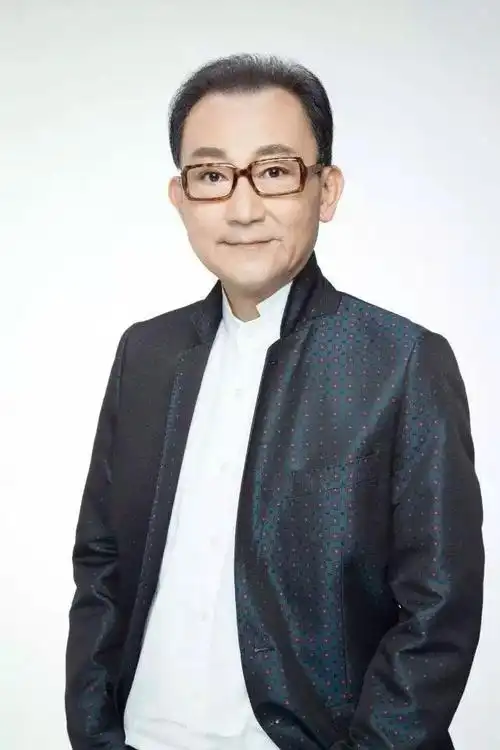 王玮(内地配音演员,主持人)