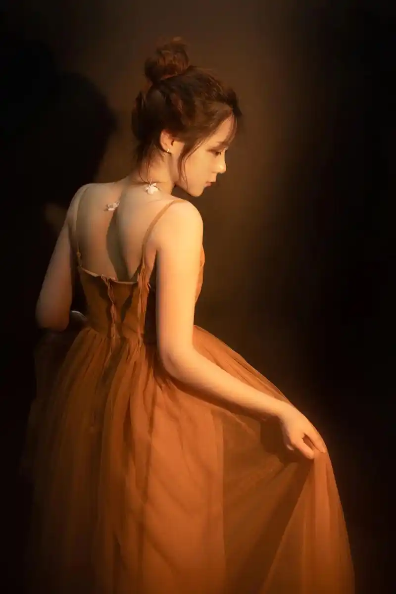 永远有人更好  做自己就好#拍照 #写真风格 #抖音图文来了 - 抖音