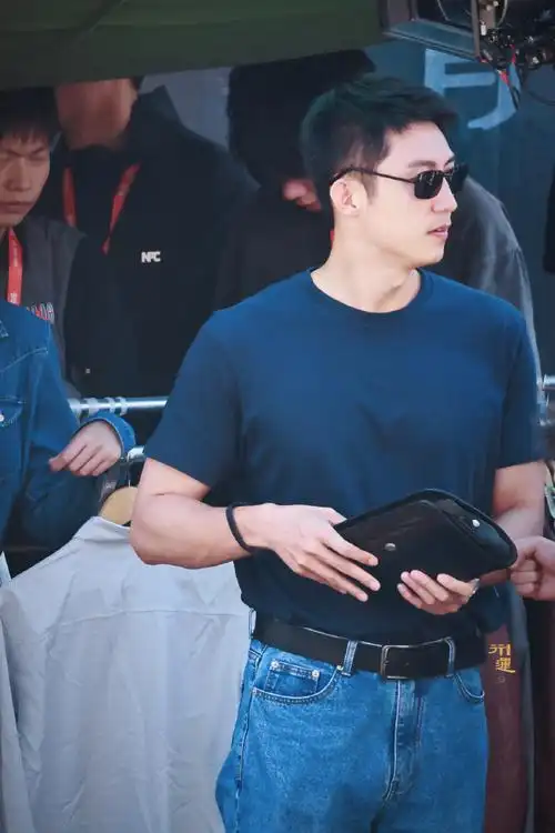 雪迷宫##黄景瑜郑北#黄景瑜超话明天就八月份了,是不是可以安排了?